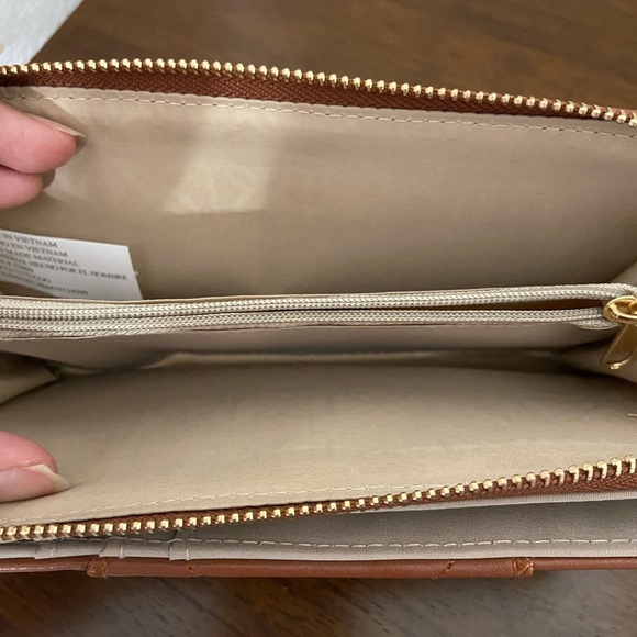 Brown wallet - Picture 4 of 7